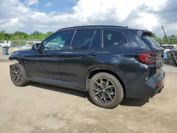 5UX83DP08N9J26325 2022 BMW X3 M - Image 2