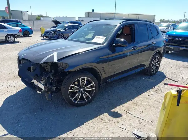 5UX83DP08N9L43972 2022 BMW X3 - Image 2