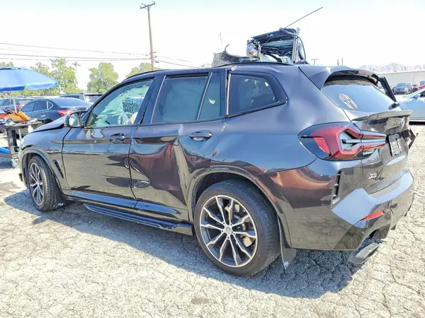 5UX83DP08N9M63450 2022 BMW X3 - Image 2