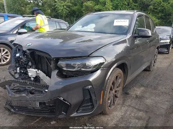5UX83DP09R9W40819 2024 BMW X3 - Image 2