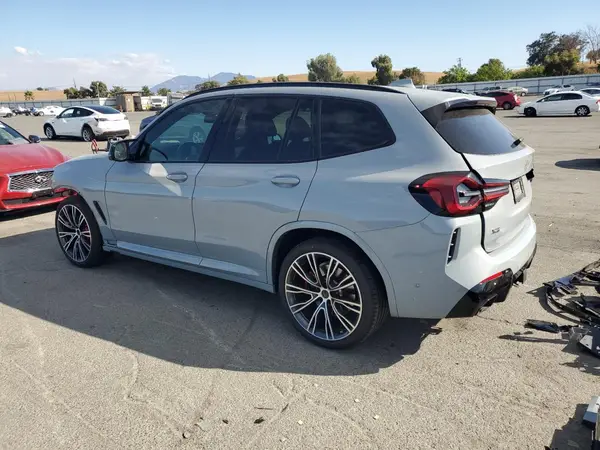 5UX83DP0XN9N05519 2022 BMW X3 - Image 2