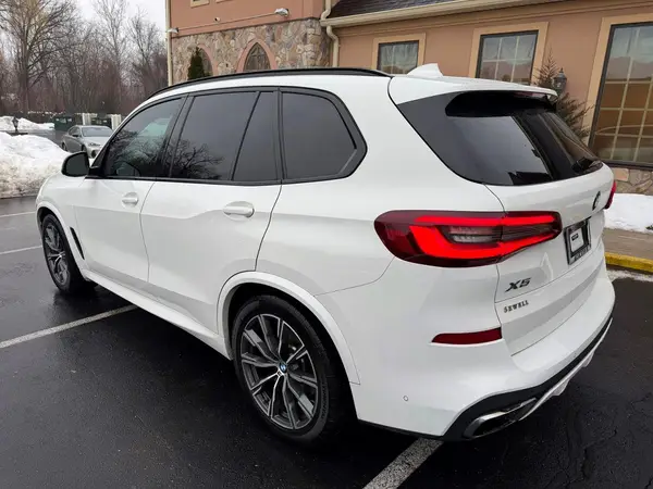 5UXCR4C00M9E94370 2021 BMW X5 - Image 2