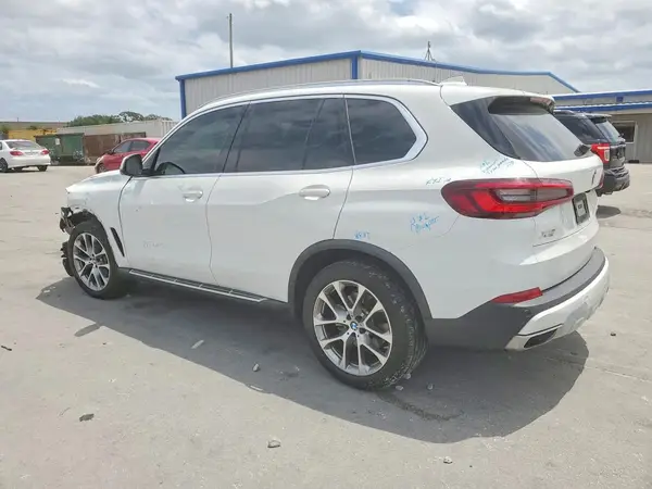 5UXCR4C00M9F17887 2021 BMW X5 - Image 2