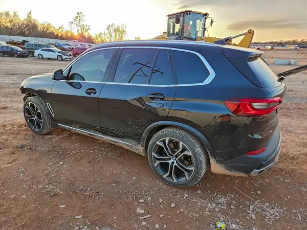5UXCR4C00M9F22443 2021 BMW X5 - Image 2