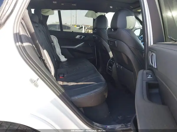 5UXCR4C00M9F32468 2021 BMW X5 - Image 8