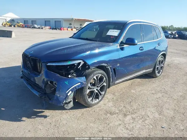 5UXCR4C00M9F95358 2021 BMW X5 - Image 2