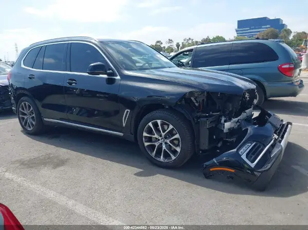 5UXCR4C00M9G16516 2021 BMW X5 - Image 1