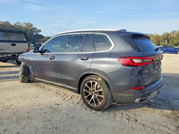 5UXCR4C00M9G59303 2021 BMW X5 - Image 2