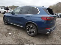 5UXCR4C00N9J11039 2022 BMW X5