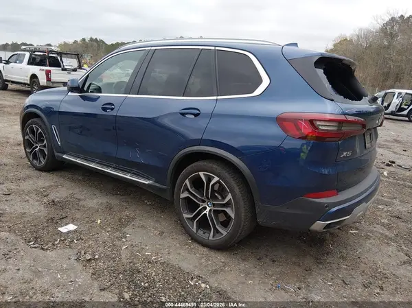 5UXCR4C00N9J11039 2022 BMW X5 - Image 1
