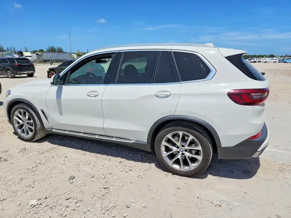 5UXCR4C00N9K13599 2022 BMW X5 - Image 2