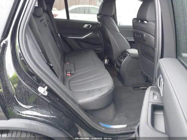 5UXCR4C00N9K38339 2022 BMW X5 - Image 8
