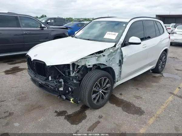 5UXCR4C00N9K80414 2022 BMW X5 - Image 2