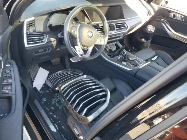 5UXCR4C00N9M47130 2022 BMW X5 - Image 8