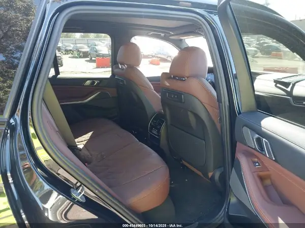 5UXCR4C00P9R36789 2023 BMW X5 - Image 8