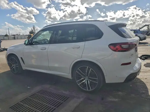 5UXCR4C01L9C70720 2020 BMW X5 - Image 2