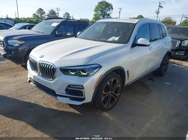5UXCR4C01LLW63746 2020 BMW X5 - Image 2