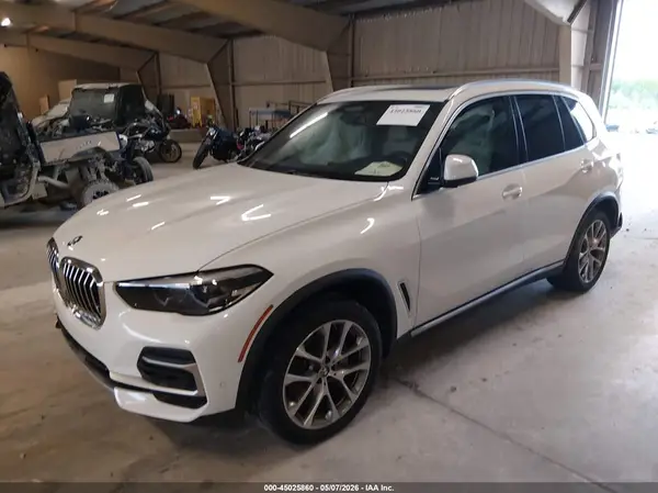 5UXCR4C01N9J59729 2022 BMW X5 - Image 2