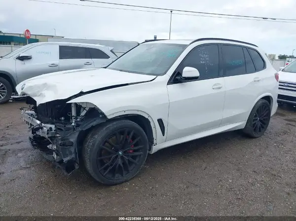 5UXCR4C01N9J84646 2022 BMW X5 - Image 2
