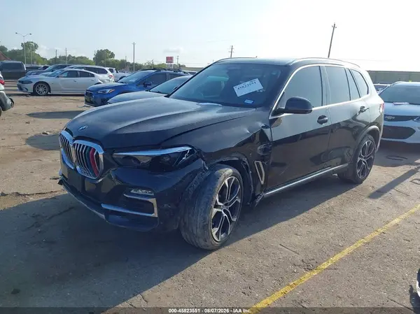 5UXCR4C02L9C14172 2020 BMW X5 - Image 2