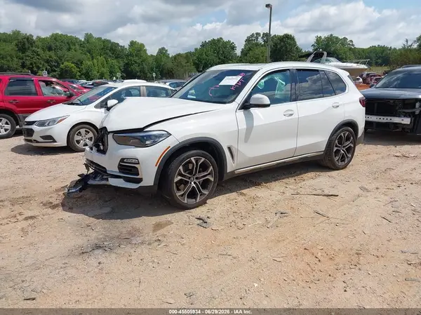 5UXCR4C02M9D80628 2021 BMW X5 - Image 2