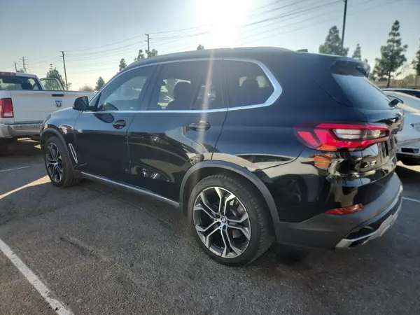 5UXCR4C02M9E15202 2021 BMW X5 - Image 2