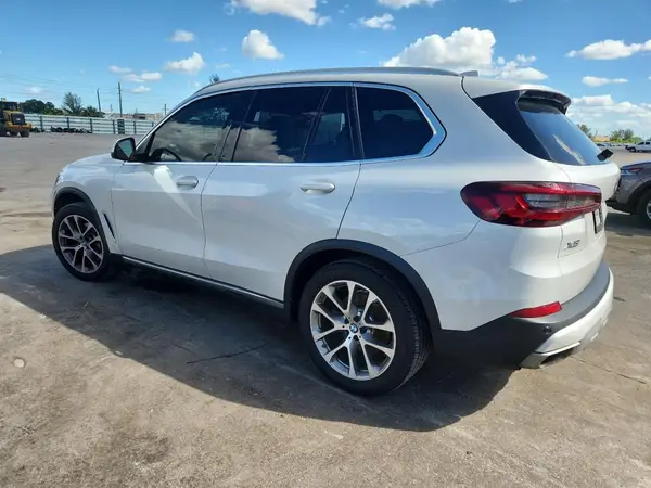 5UXCR4C02M9E57188 2021 BMW X5 - Image 2