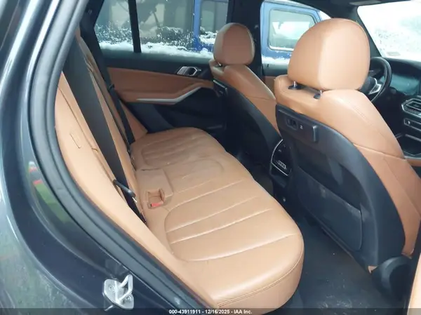 5UXCR4C02M9F88234 2021 BMW X5 - Image 8
