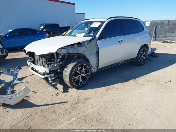 5UXCR4C02M9G97308 2021 BMW X5 - Image 2