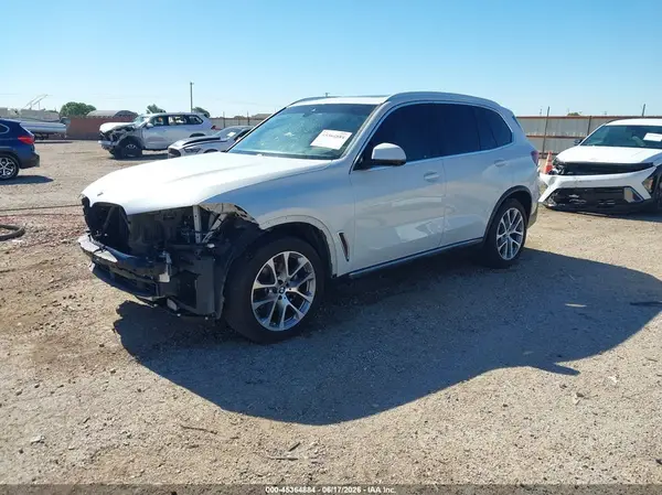 5UXCR4C02M9H37001 2021 BMW X5 - Image 2