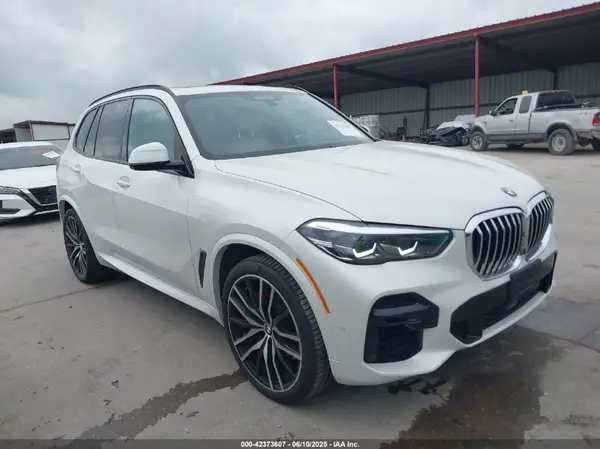 5UXCR4C02N9J14265 2022 BMW X5 - Image 1