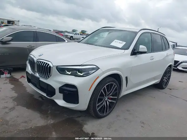 5UXCR4C02N9J14265 2022 BMW X5 - Image 2