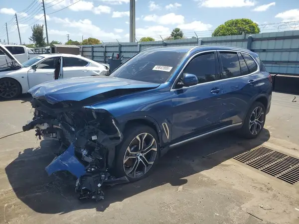 5UXCR4C02N9J82632 2022 BMW X5 - Image 1