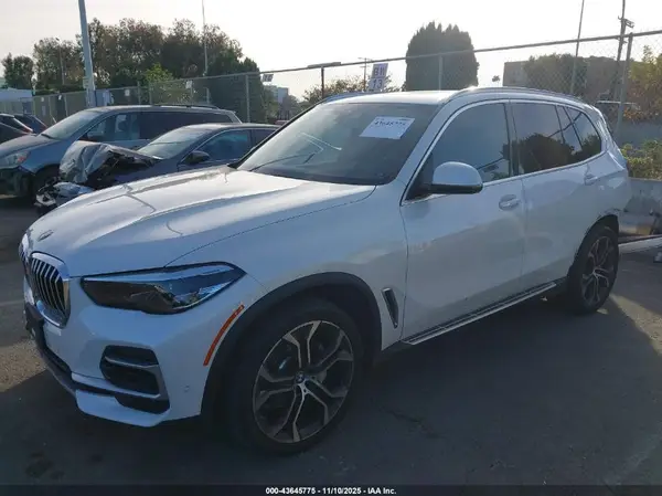 5UXCR4C02N9M22228 2022 BMW X5 - Image 2