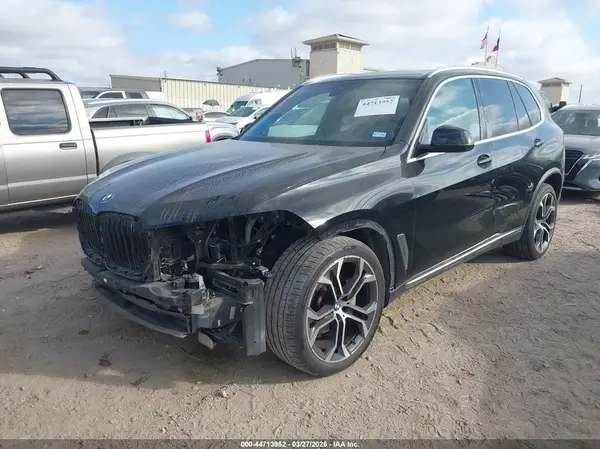 5UXCR4C02N9N30123 2022 BMW X5 - Image 2