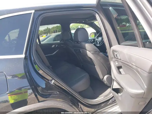 5UXCR4C02P9N48561 2023 BMW X5 - Image 8