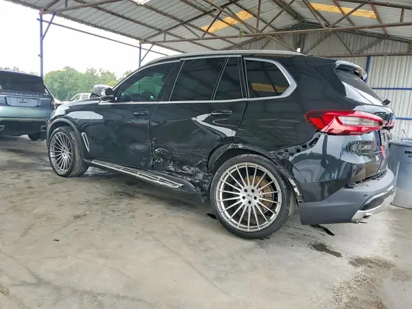 5UXCR4C02P9N55655 2023 BMW X5 - Image 2