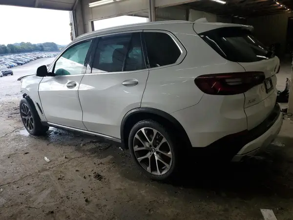 5UXCR4C02P9R40049 2023 BMW X5 - Image 2