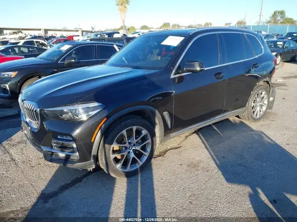5UXCR4C03L9B02268 2020 BMW X5 - Image 2