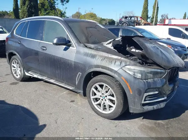 5UXCR4C03L9B14436 2020 BMW X5 - Image 1