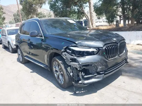 5UXCR4C03L9B57254 2020 BMW X5 - Image 1