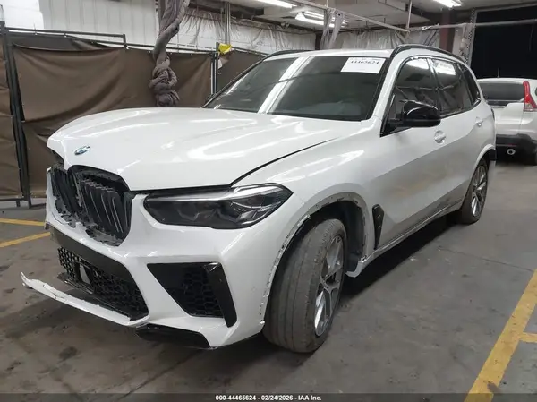 5UXCR4C03LLE30647 2020 BMW X5 - Image 2