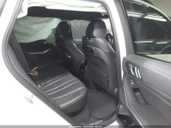 5UXCR4C03LLE30647 2020 BMW X5 - Image 8