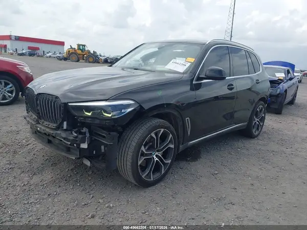 5UXCR4C03LLT18685 2020 BMW X5 - Image 2