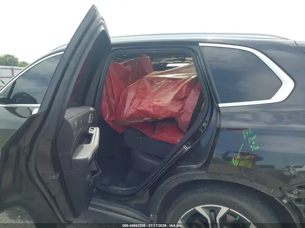 5UXCR4C03LLT18685 2020 BMW X5 - Image 8