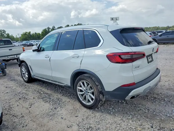 5UXCR4C03LLT19349 2020 BMW X5 - Image 2