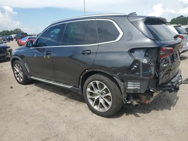 5UXCR4C03LLT19402 2020 BMW X5 - Image 2