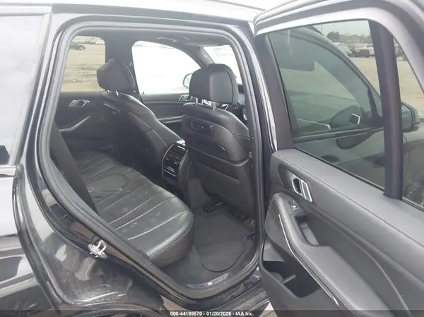 5UXCR4C03LLT19903 2020 BMW X5 - Image 8