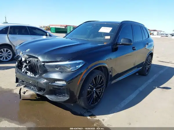 5UXCR4C03LLT19920 2020 BMW X5 - Image 2