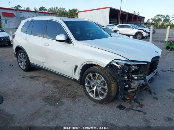 5UXCR4C03M9F19603 2021 BMW X5 - Image 1